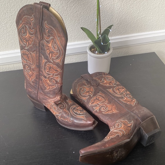 NWT women’s cowboy corral boots full stitch toe boots - Picture 15 of 16